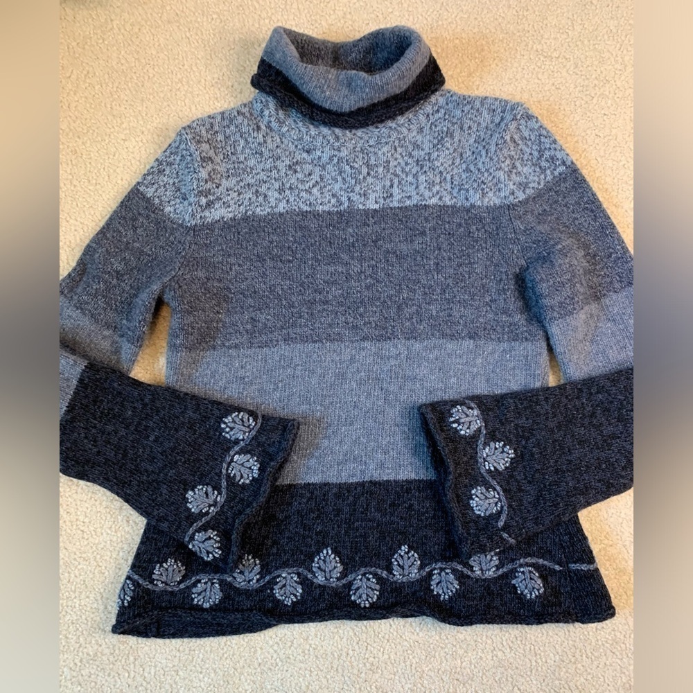 Jillian Jones Knit Sweater‎ Turtleneck Lambswool Size Medium**Runs Small***